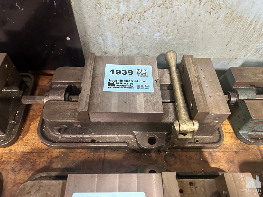 Lot 1939