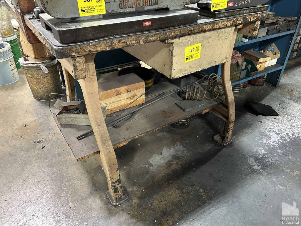 Lot 389