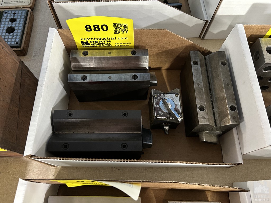 Lot 880