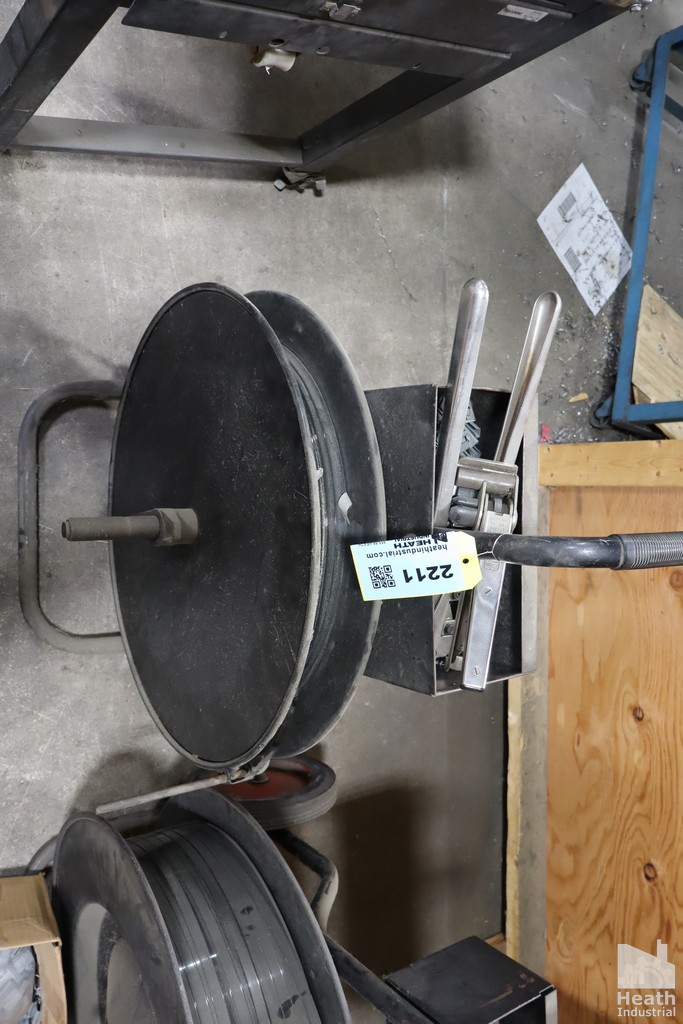 Lot 2211
