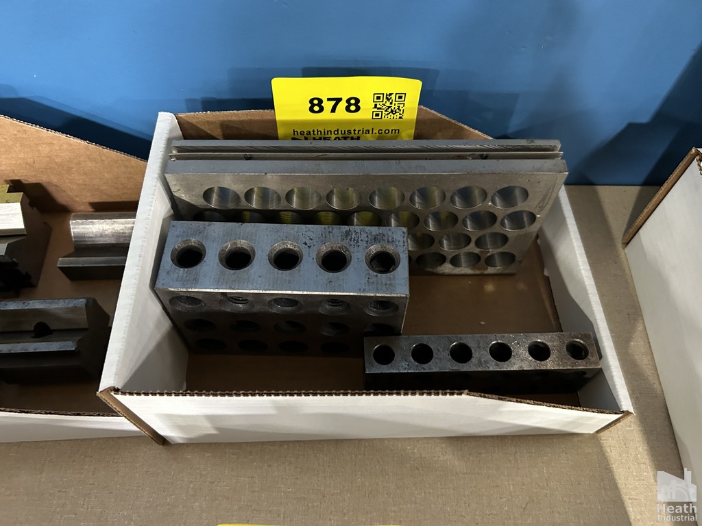 Lot 878