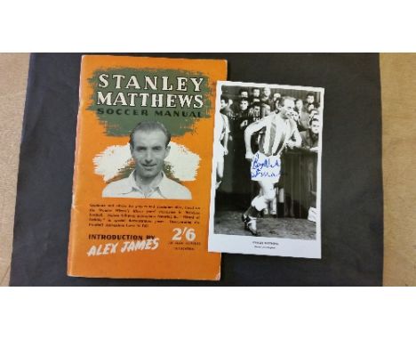 FOOTBALL, Stanley Matthews selection, inc. signed postcard, full-length in action for Stoke City; booklet, Stanley Matthews S