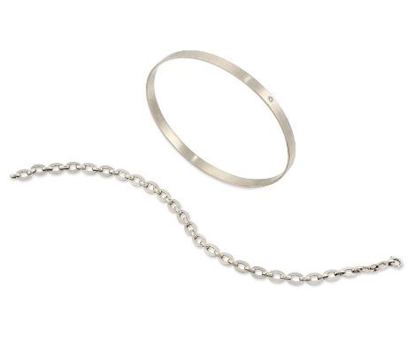 A bracelet and a bangle, the bracelet with alternating trace and flat hoop links, to half solid bolt ring clasp, length 19cm;