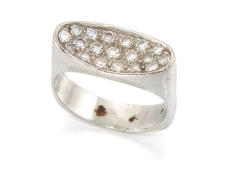 A diamond ring, the oval concave head pavé set with brilliant cut diamonds, to a square section hoop, stamped 750, ring size 