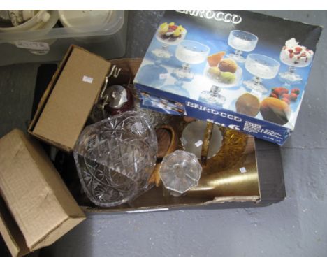 Box of mainly glass items to include: boxed set of six Barocco vintage dessert bowls, cut glass specimen vases, baskets, dess