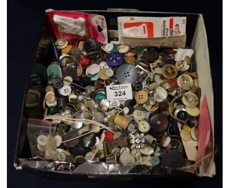 Box of assorted vintage buttons and odd items of costume jewellery.(B.P. 24% incl. VAT)