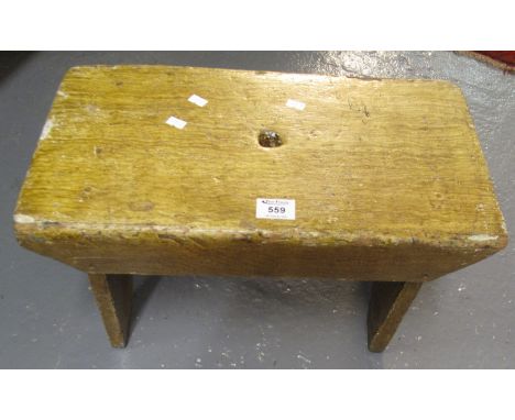 Vintage scrumbled design stool.(B.P. 24% incl. VAT)