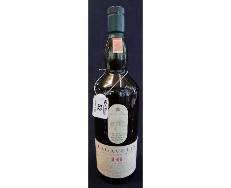 Lagavulin single Islay malt whisky, aged 16 years, Scotch whisky, 43% volume, 1L, sealed.(B.P. 24% incl. VAT)