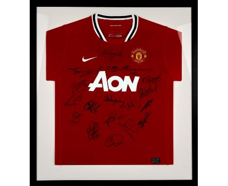 Manchester United Signed Home Shirt, With 17 Signatures, to include Wayne Rooney, Darron Gibson, Andres Lindegaard, Ji-sung P