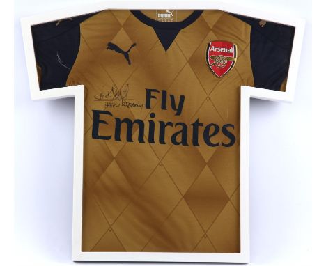 Collection of Arsenal memorabilia - To include FA cup Winner photo display signed by Oliver Giroud, 2x Thierry Henry signed p