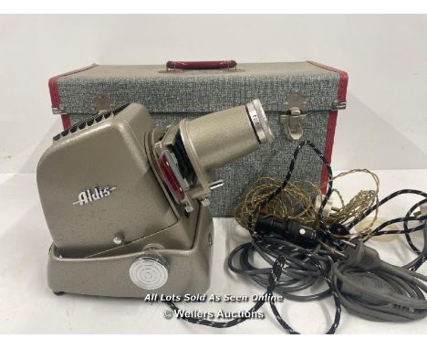 VINTAGE ALDIS F2.8 PROJECTOR WITH CABLES AND CASE 