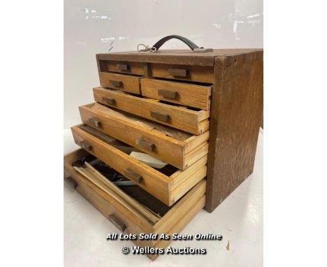 VINTAGE LOCKABLE EIGHT DRAWER TOOL CHEST FULL OF SMALL CARPENTRY AND ENGINEERING TOOLS. 39.5 X 31 X 20CM 