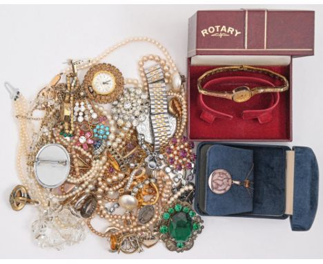 Miscellaneous costume jewellery and watches, to include a cultured pearl necklace with 9ct gold clasp  Most items in good con