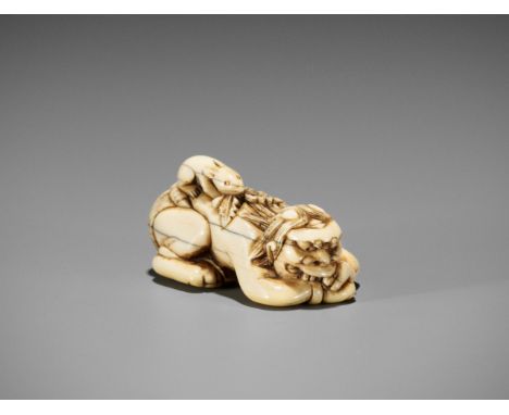 A RARE IVORY NETSUKE OF SHIROUnsignedJapan, 18th century, Edo period (1615-1868)Depicting Emma-o's attendant Shiro, who was s