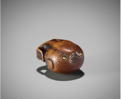 TOMAN: A RARE WOOD NETSUKE OF A FUGUBy Fujiwara Toman (Santo), signed Santo 山東Japan, Edo (Tokyo), early 19th century, Edo per
