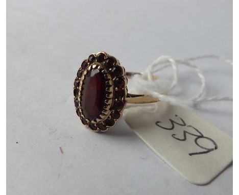 9ct garnet set cluster ring approx size P    