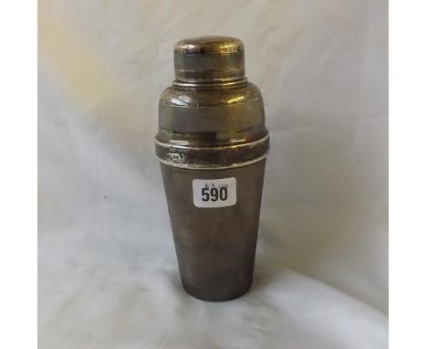 Art Deco cocktail shaker having engine turned sides 8" high Sheff 1933 by AV 480g      