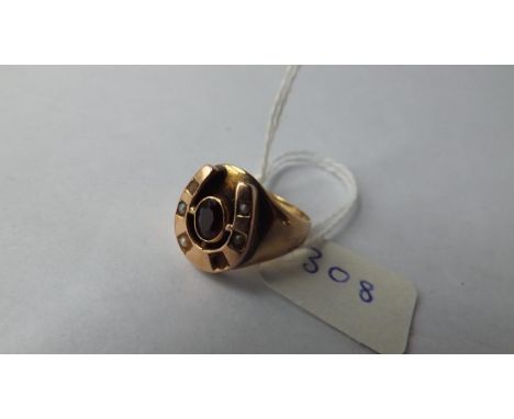 9ct garnet and pearl horseshoe ring approx size J 4.2g  