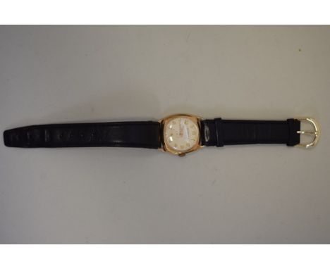 A vintage&nbsp;Richmond&nbsp;9ct gold manual wristwatch,&nbsp;on leather strap. 