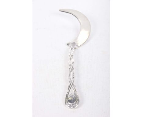 A French silver skimmer by Andre Aucoc (1887/1911) of 6 Rue De La Paix, ParisThe curved flat blade attached to a foliate cast