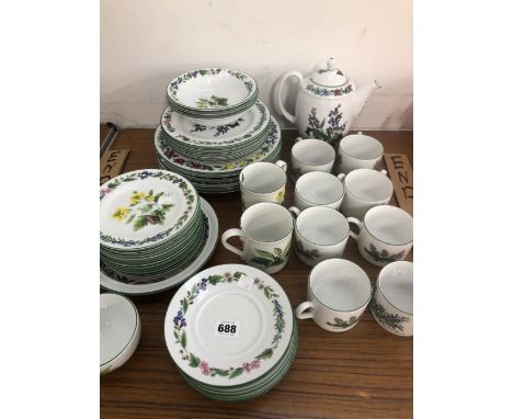 A ROYAL WORCESTER BOTANICAL PATTERN DINNER AND TEA SET. 