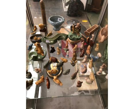 A QUANTITY OF WADE WHIMSIES ETC. 