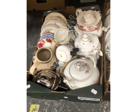 A RETRO MIDWINTER PART TEA SERVICE, THREE LARGE DECORATIVE TEA POTS, JELLY MOULDS, WEDGWOOD BASKET WARES AND OTHER CHINA. 