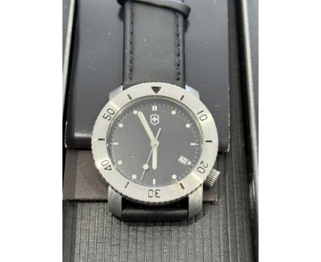 Victorinox V710 wristwatch in original box 