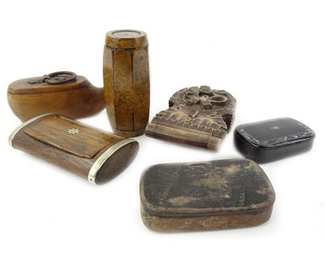 Various snuff boxes, etc., some to include papier mache example, one modelled in the form of a clog, a barrel shaped piece sn