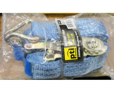Two heavy duty ratchet tie down straps 38mmx5m long each one 