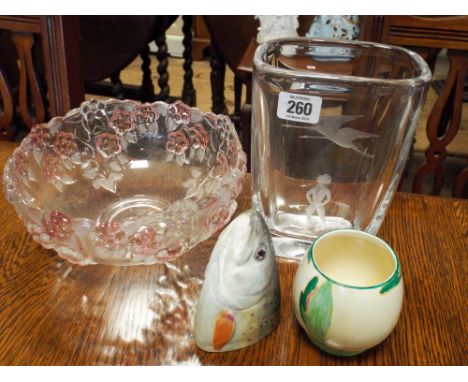 A signed Orrefors etched glass vase, Clarice Cliff bowl, Derby fish stirrup cup and pressed pink glass fruit bowl  Orrefors g