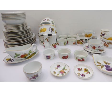 A Royal Worcester 'Evesham' service to include: 6 x 16.5 cm, 9 x 20.5 cm and 6 x 25.5 cm plates;six 17 cm diameter bowls;seve