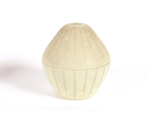 A mid-20th Century frosted glass light shade, 27cm 