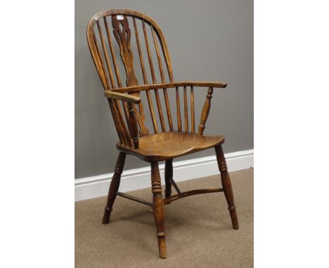 Early 19th century ash and elm double bow Windsor armchair, stick and pierced splat back, turned supports connected by crinol