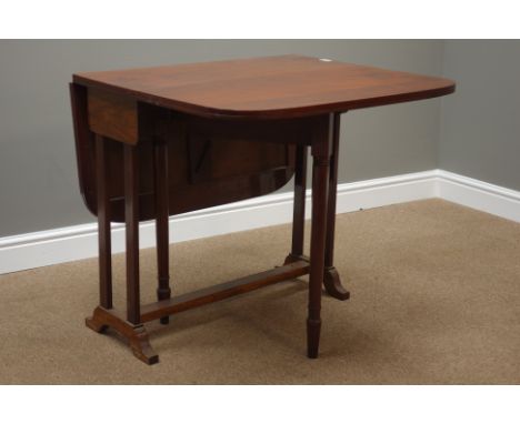 Victorian mahogany drop leaf Pembroke table, rectangular top with rounded corners, gate leg base, 79cm x 112cm, H72cm