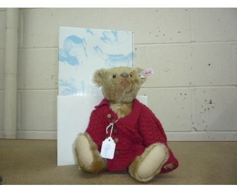 A BOXED STEIFF STRATFORD BEAR, 30cm blond bear, produced for Teddy Bears of Witney in 2009, Limited Edition 346/1500 (certifi