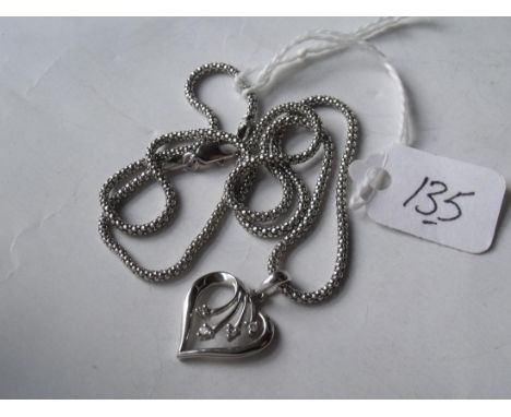 9ct white gold diamond set heart pendant on 9ct white gold  chain 4.6g