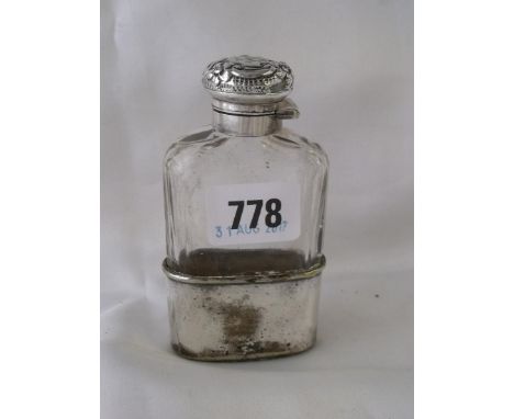 Silver topped flask with bayonet fitting plated base 1902   
