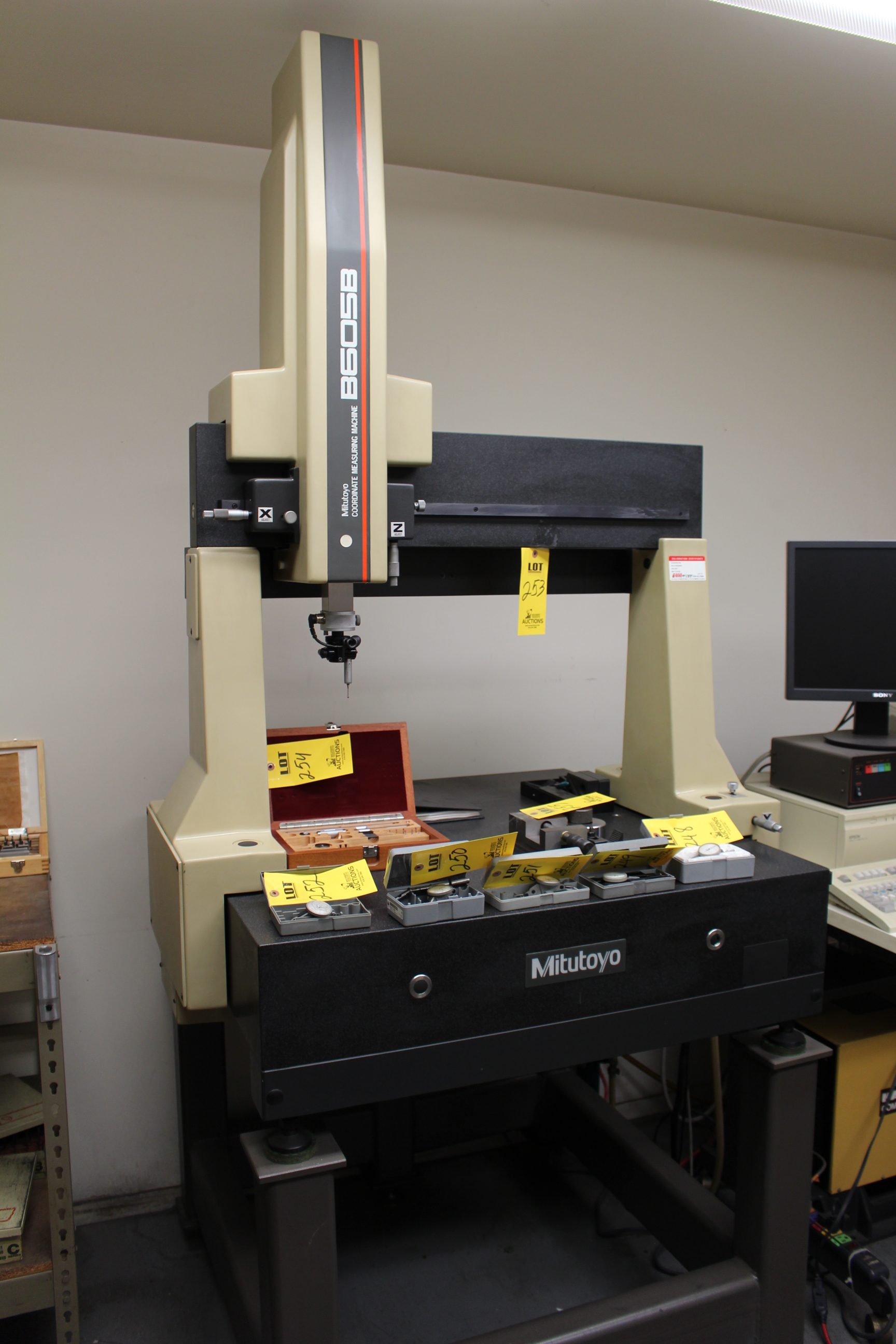 MITUTOYO COORDINATE MEASURING MACHINE, MODEL B605B, RENISHAW PHI PROBE ...