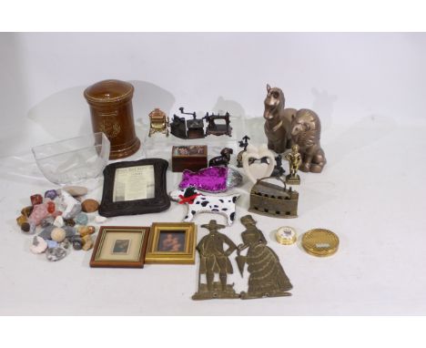 Mixed lot to include small quantities of brass, gemstones, glassware, and similar. Lot includes bronze miniature pencil sharp