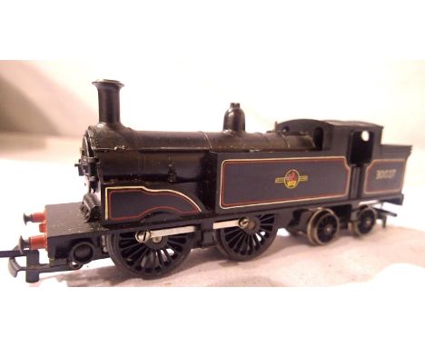 Hornby M7 Tank 0.4.4., Black, Late Crest, 30027, in very good condition, unboxed. P&amp;P Group 1 (£14+VAT for the first lot 