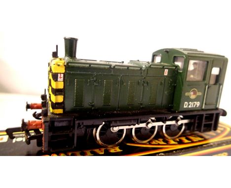 Mainline Class 03 Diesel, Green, Late Crest, D2179, in excellent condition, box with wear. P&amp;P Group 1 (£14+VAT for the f