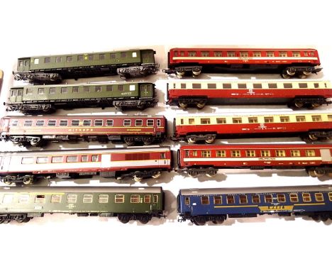 Selection of ten continental coaches, H.O., various makes, types and liveries, mostly in very good to excellent condition. P&