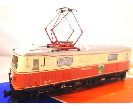 Roco HOe/HOe, Co-Co electric, 1099, 005-9, Orange/Cream, in excellent condition, box with wear. P&amp;P Group 1 (£14+VAT for 