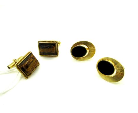 A Pair of Vintage Tiger's Eye Gent's Cufflinks, each rectangular set within ropetwist border, on swivel bar back, stamped "14