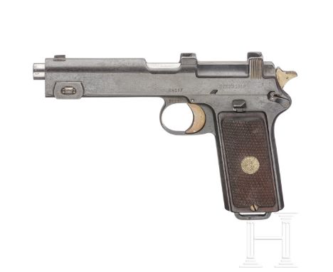  Steyr Mod. 1912  Kal. 9 mm Steyr, Nr. 6416 y, Nicht nummerngleich, Griffstück mit SN 5816y (wohl nach dem Krieg aus Teilen 