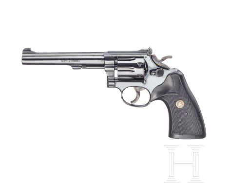   Smith &amp; Wesson Mod. 17-4, "The K-22 Masterpiece"  Kal. .22 l.r., Nr. 33K8118, Blanker Lauf, Länge 6". Sechsschüssig. Dt