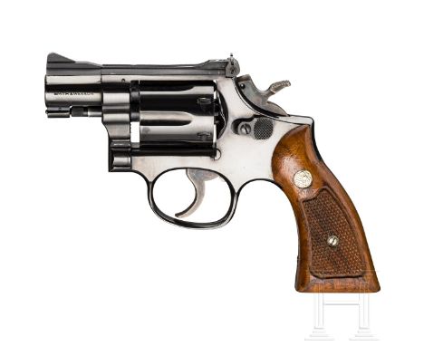   Smith &amp; Wesson Mod. 15-3, "The K-38 Combat Masterpiece"  Kal. .38 Spl., Nr. 16K2059, Blanker Lauf, Länge 2". Sechsschüs