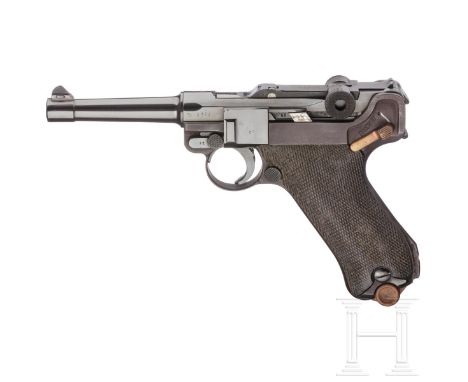   Pistole 08, Mauser, Code "K - S/42" (1934)  Kal. 9 mm Luger, Nr. 9252, Nummerngleich inkl. Schlagbolzen und Griffschalen. L
