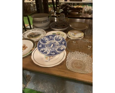 VARIOUS ITEMS OF GLASS WARE AND CERAMIC WARE TO INCLUDE A BURLEIGH POTTY ETC 